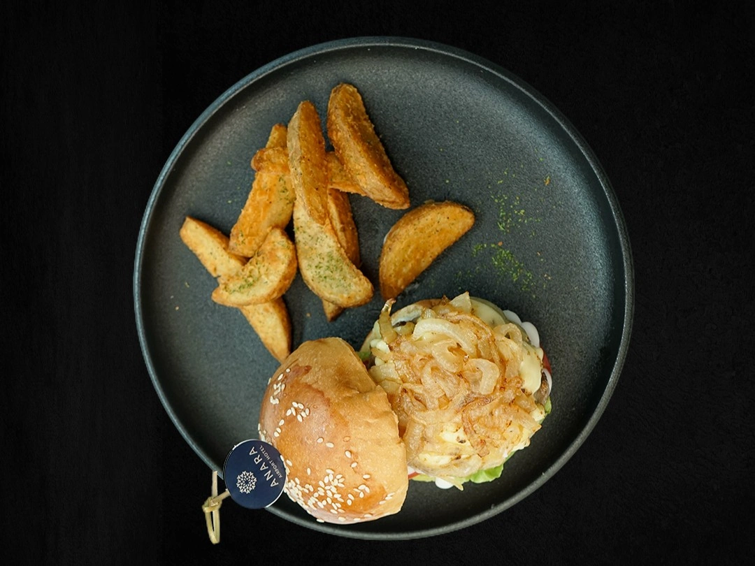 SELASIH BEEF BURGER